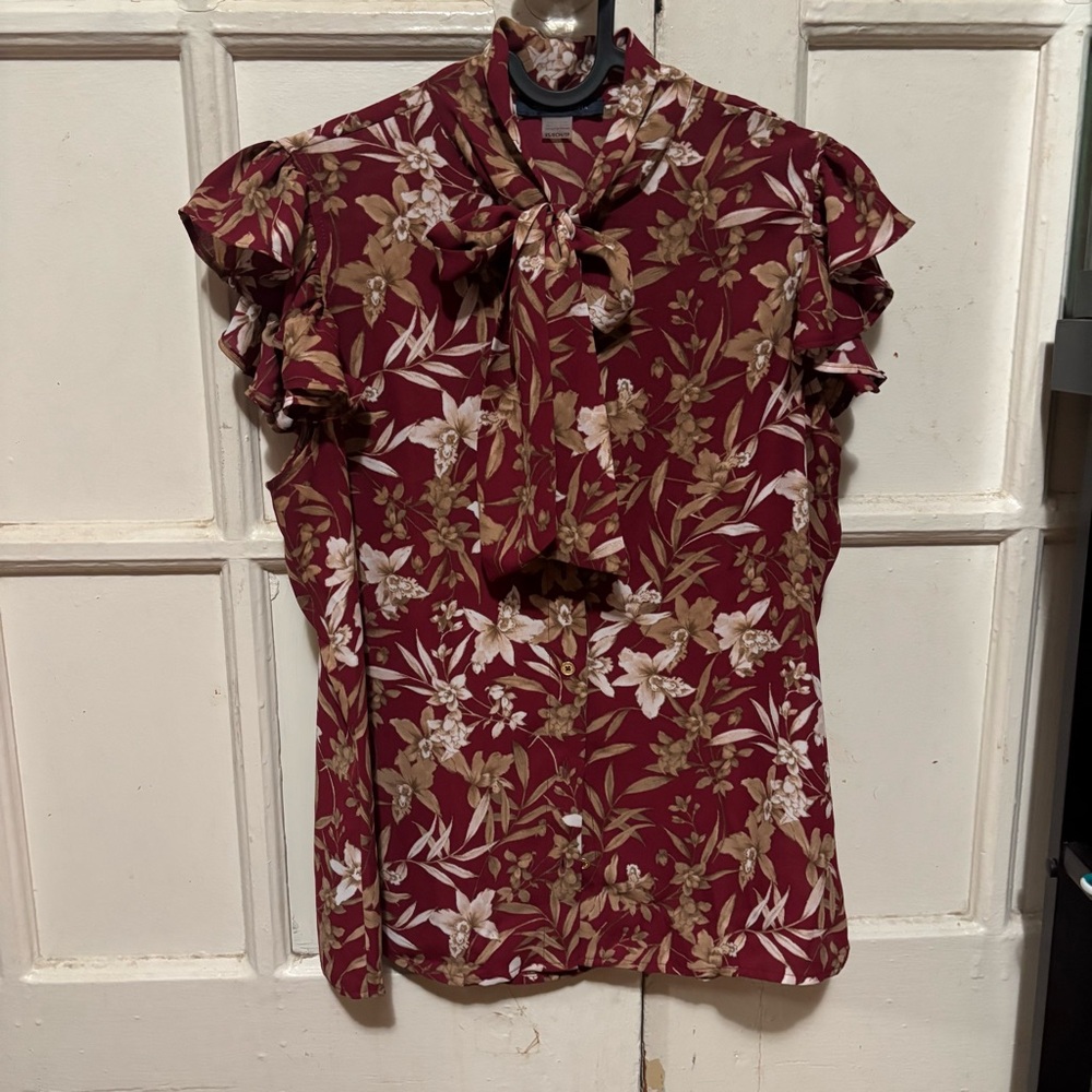 Tommy Hilfiger Ruffle-Sleeve Bow Blouse Perfect for Spring - Picture 2 of 5